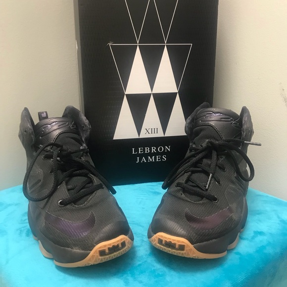lebron james sneakers youth